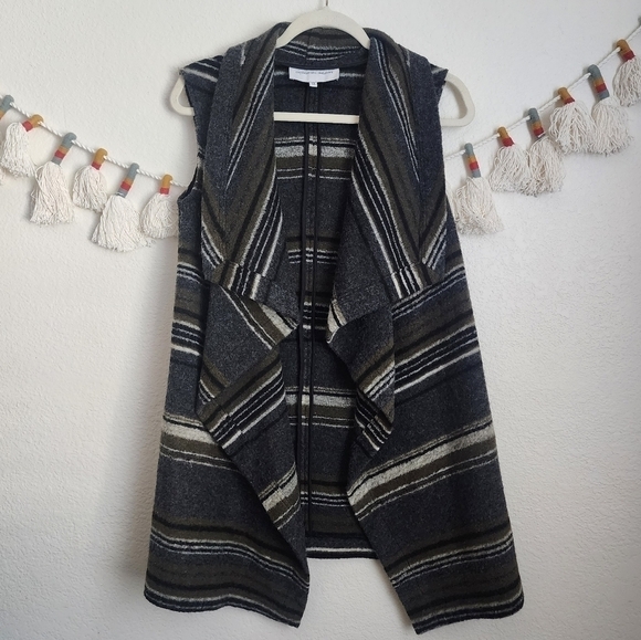 Cupcakes & Cashmere Wool Blend Plaid Drapped Open Front Cardigan Vest Boho XS - Picture 1 of 10